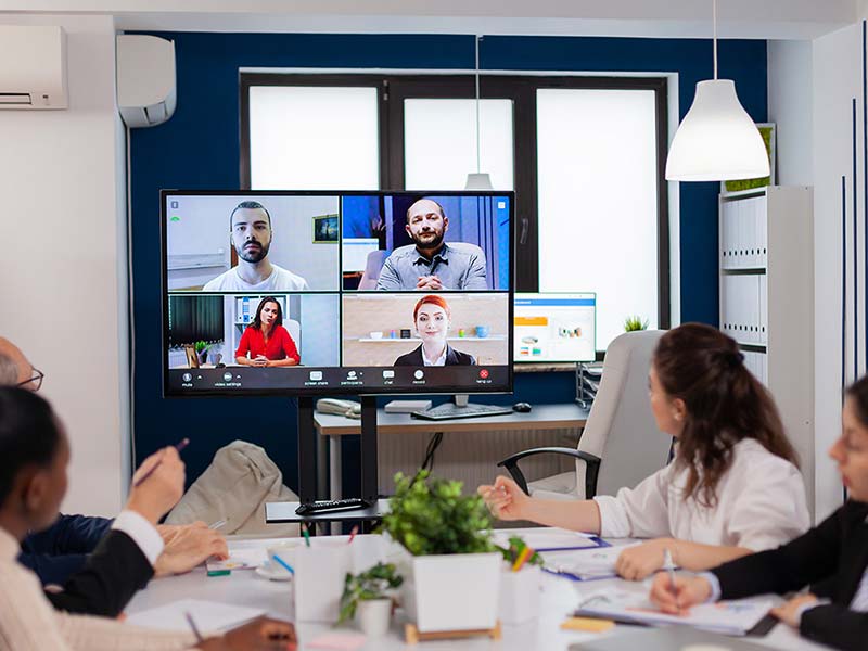 Featured image for “Virtual Networking: Facilitating Meaningful Connections Online”